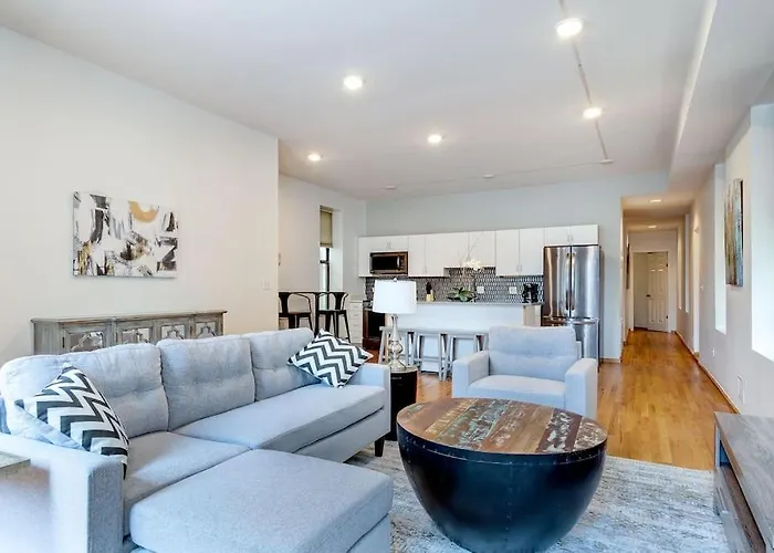 3 Flat Building Downtown - With Private Patios *