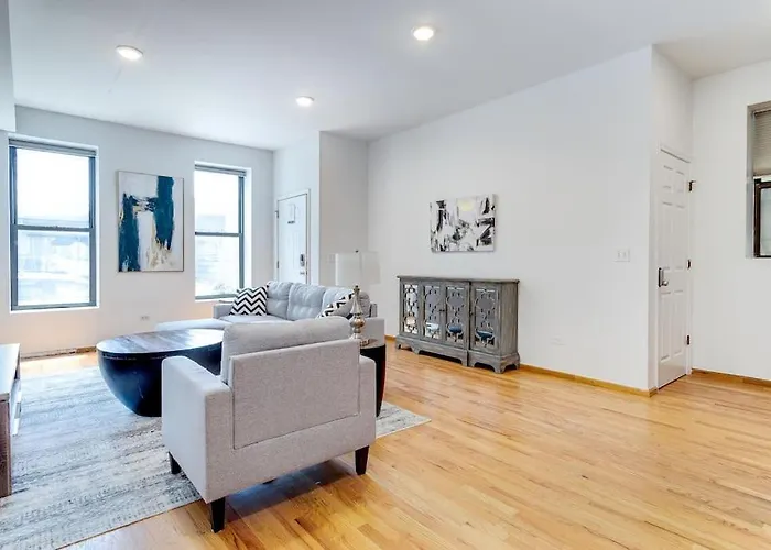 Apartment 3 Flat Building Downtown - With Private Patios Chicago