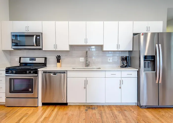 3 Flat Building Downtown - With Private Patios *