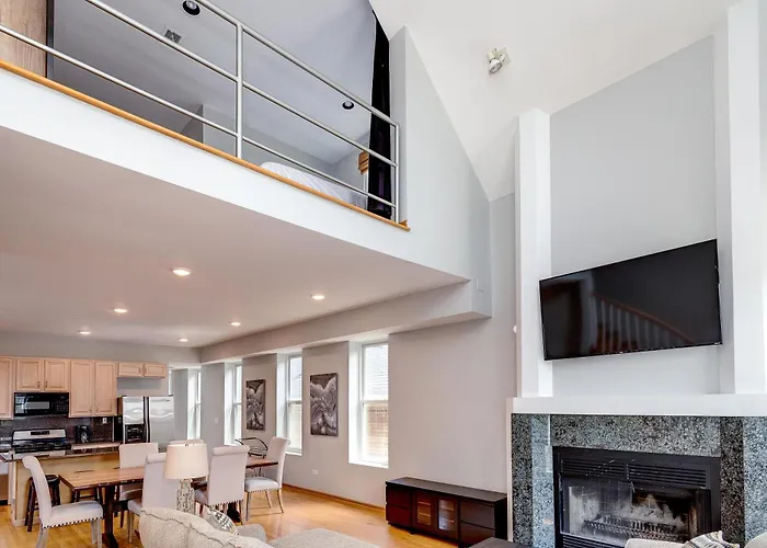 Apartment 3 Flat Building Downtown - With Private Patios