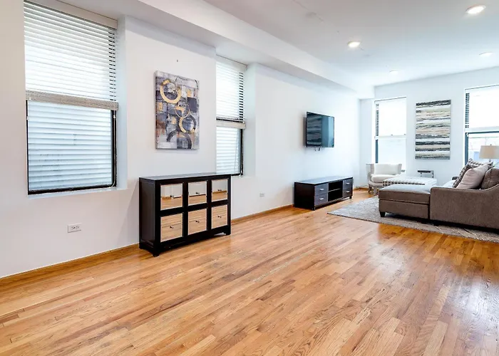 3 Flat Building Downtown - With Private Patios Apartment *