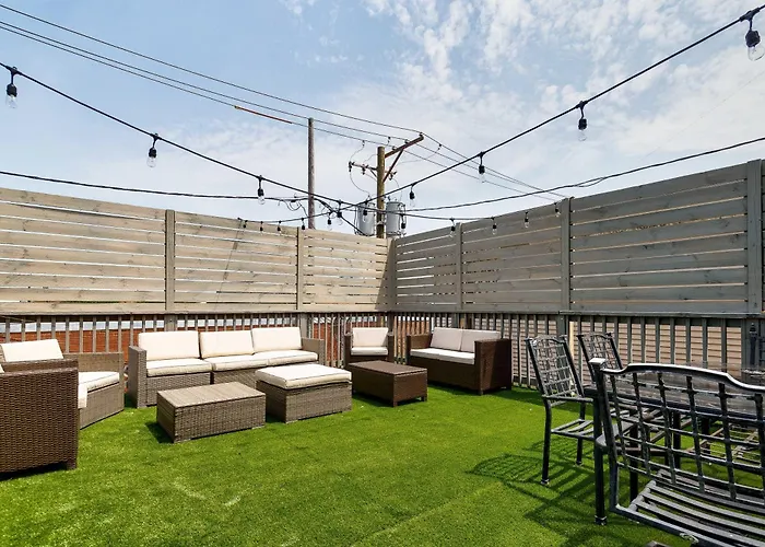 3 Flat Building Downtown - With Private Patios Apartment *